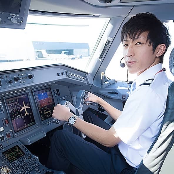 航空機使用事業パイロット